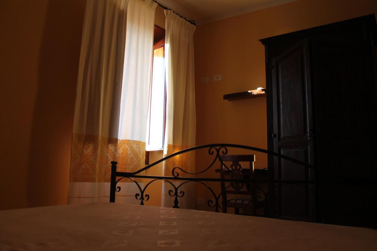 Hotel S'Alzolitta Magomadas Exteriér fotografie
